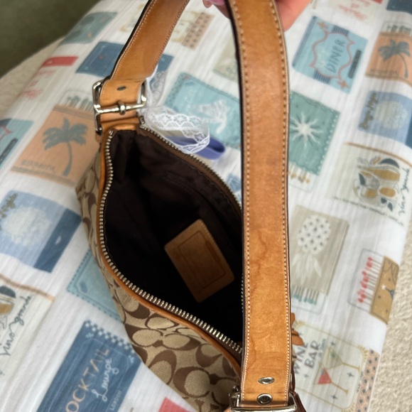 Vintage Coach Signature East West Demi Shoulder Bag - Picture 4 of 7